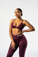 Топ Medium-Support Sports Bra TWIST-KNOT 423 Бородовый