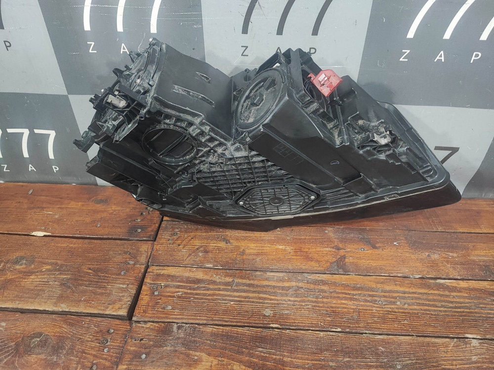 Фара левая LED Audi A8 (D4) 13-17 Б/У Оригинал 4H0941773B