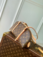 Louis Vuitton Squire East West