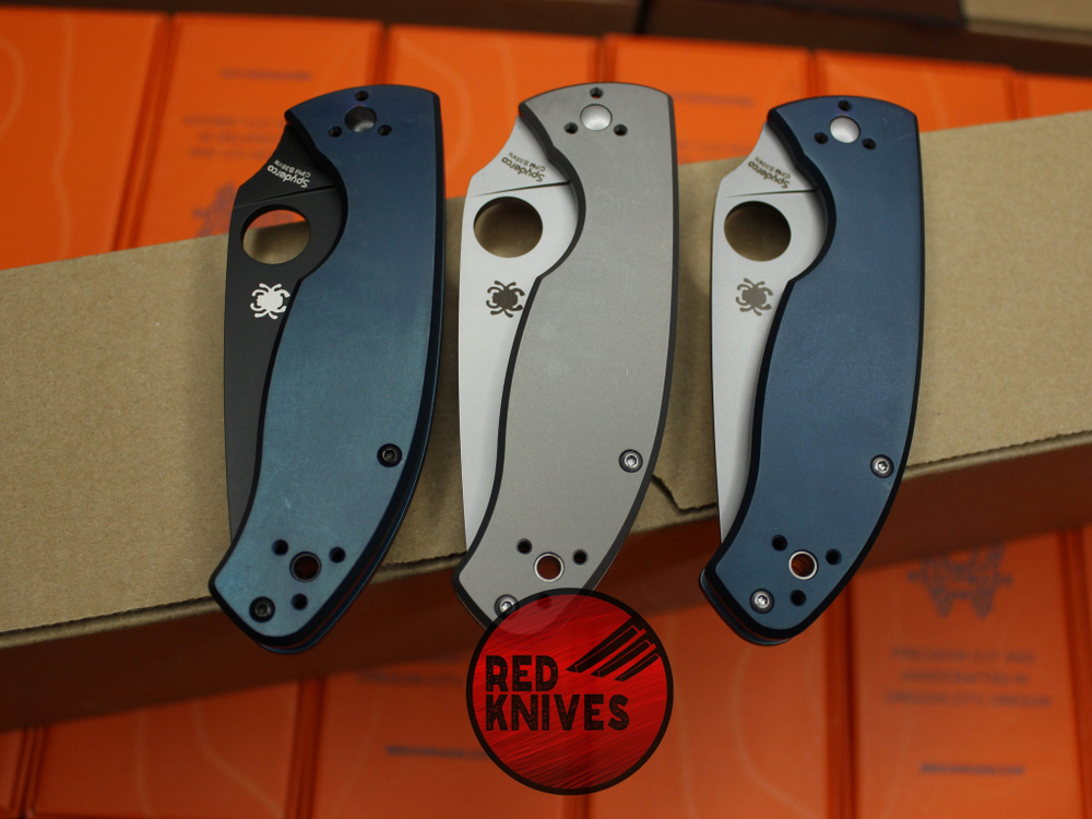 Нож Spyderco Tenacious R.I.L. Blue TitaniumC122TIBLBK - темный клинок, титан анодированный
