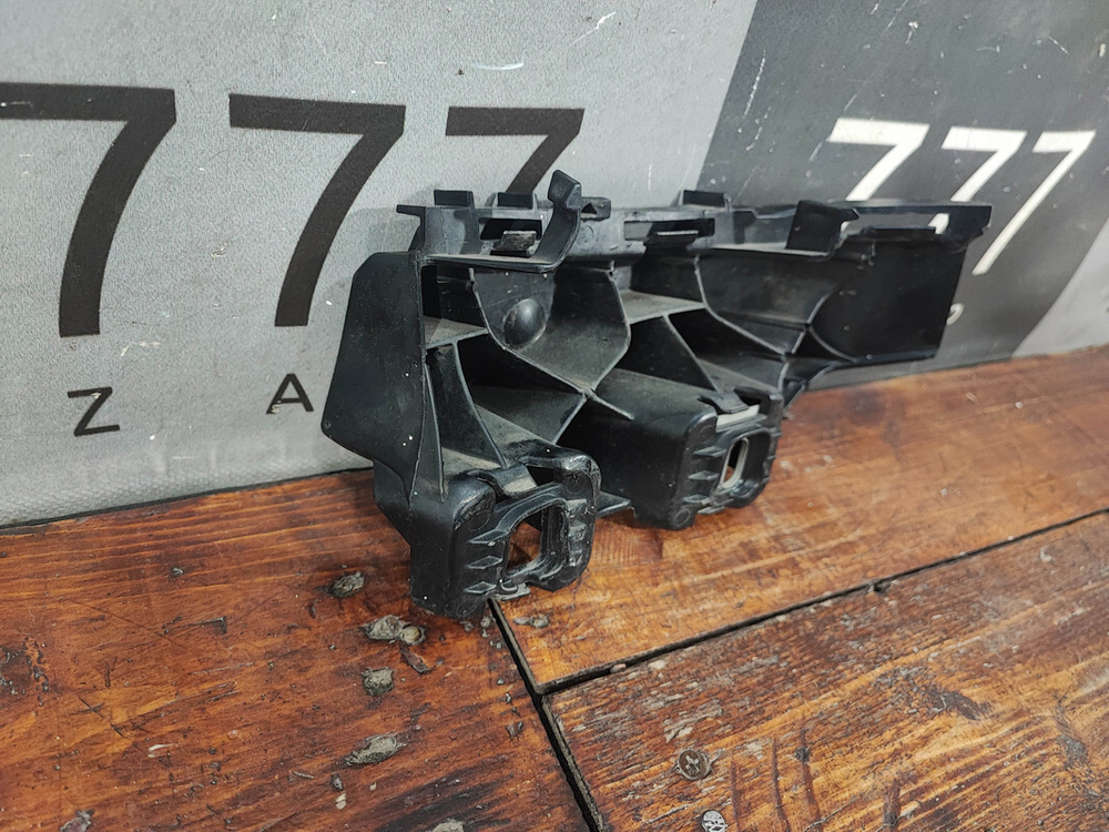 Кронштейн заднего бампера Mercedes GLC (X253) 15-нв Б/У Оригинал A2538800903