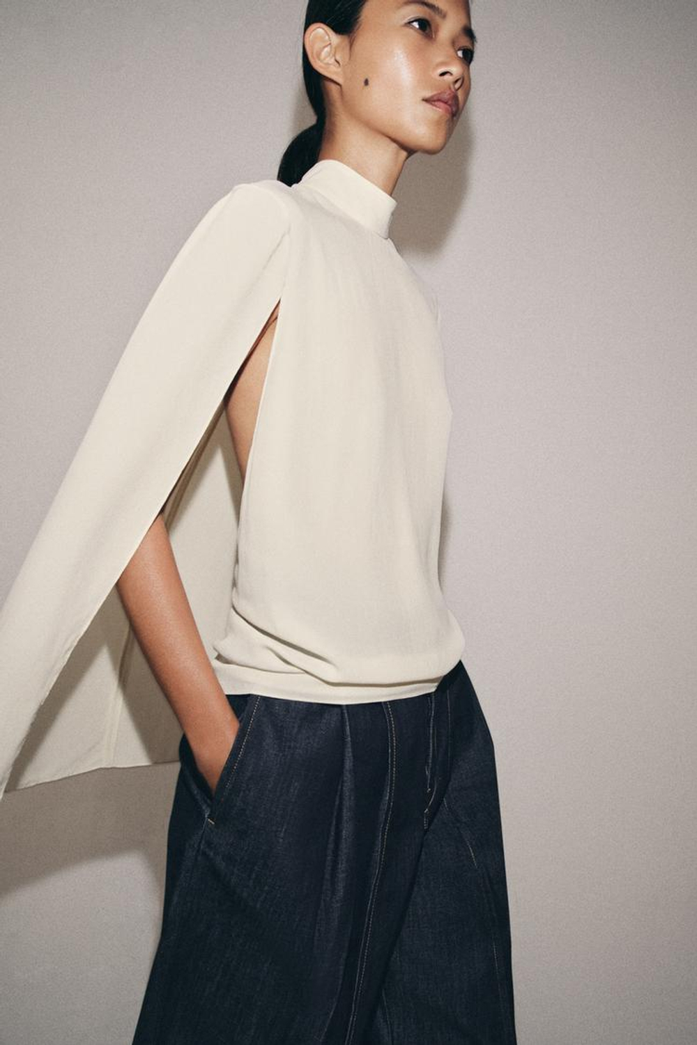 ZARA РУБАШКА-КЕЙП С РАЗРЕЗАМИ ZW COLLECTION, ЭКРЮ