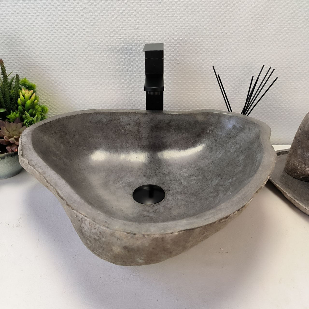 Раковина из речного камня RS-63376 (52*44*15) 0123
