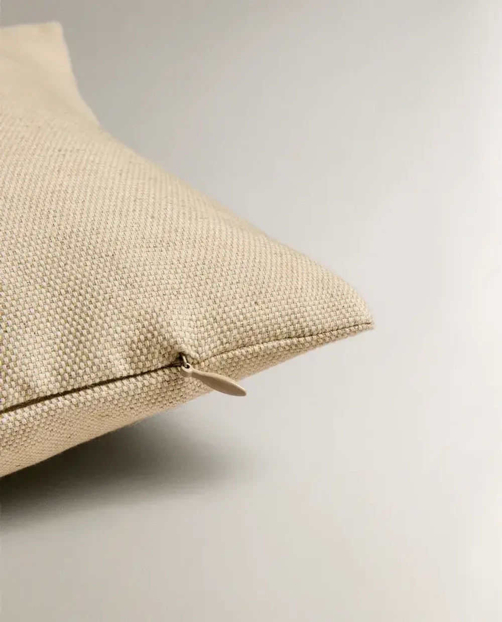 ZARA HOME НАВОЛОЧКА ДЛЯ ДЕКОРАТИВНОЙ ПОДУШКИ С ЭФФЕКТОМ ОМБРЕ, СВЕТЛО-БЕЖЕВЫЙ