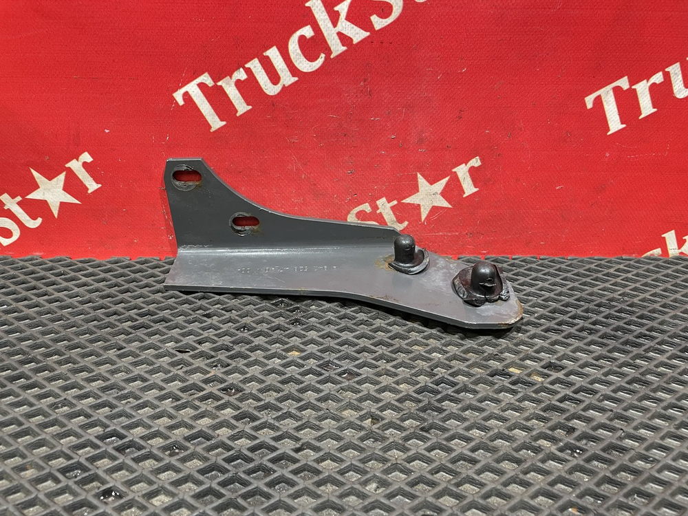 Кронштейн воздушного фильтра