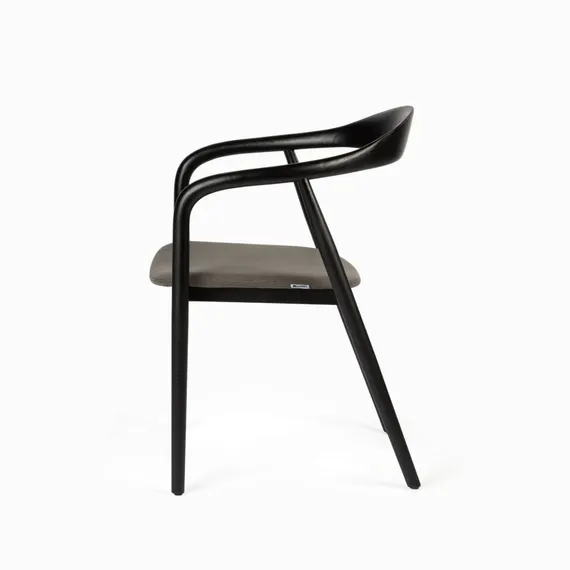 Стул с подлокотниками Esse Soft, черный, темно-серое сиденье