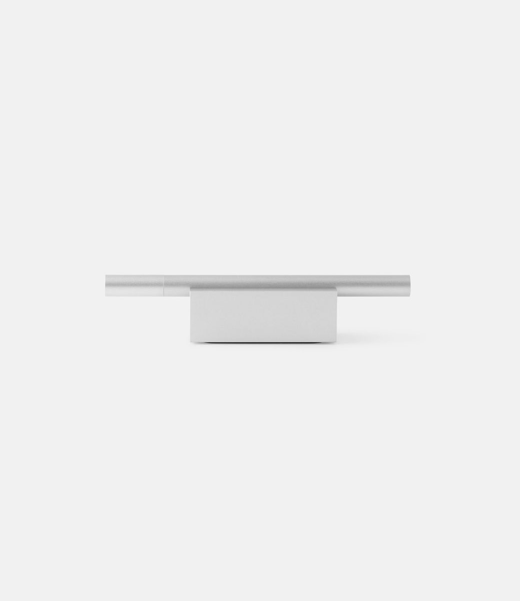 Walden Pen & Stand Silver — настольная ручка из алюминия