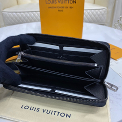 Louis Vuitton Zippy Wallet