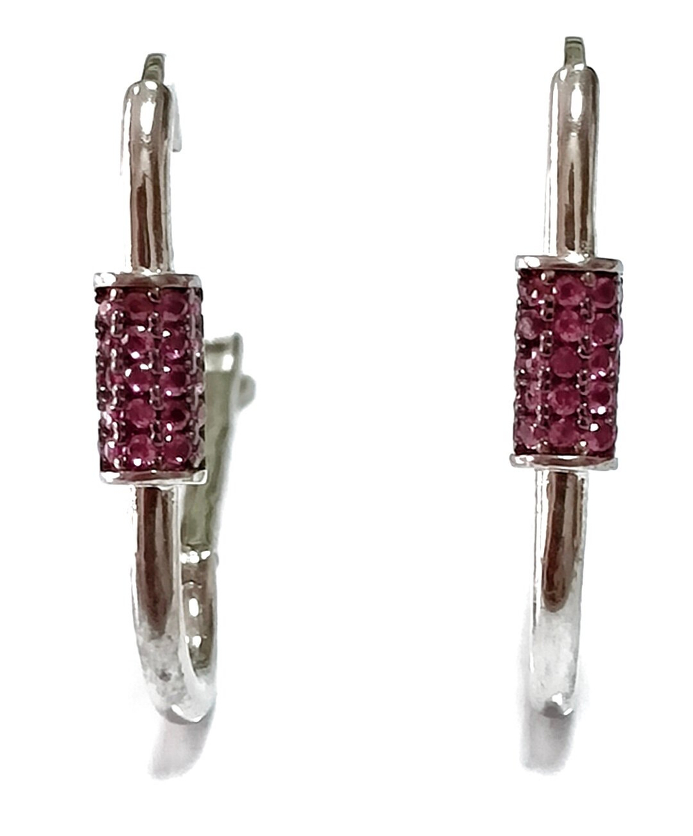 Ювелирные серьги из серебра с фианитами