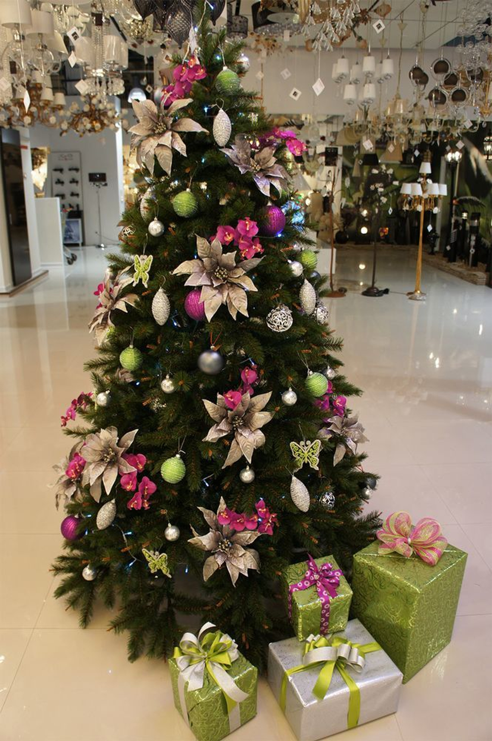 Сосна Сказочная 230см светло-зеленая Triumph Tree