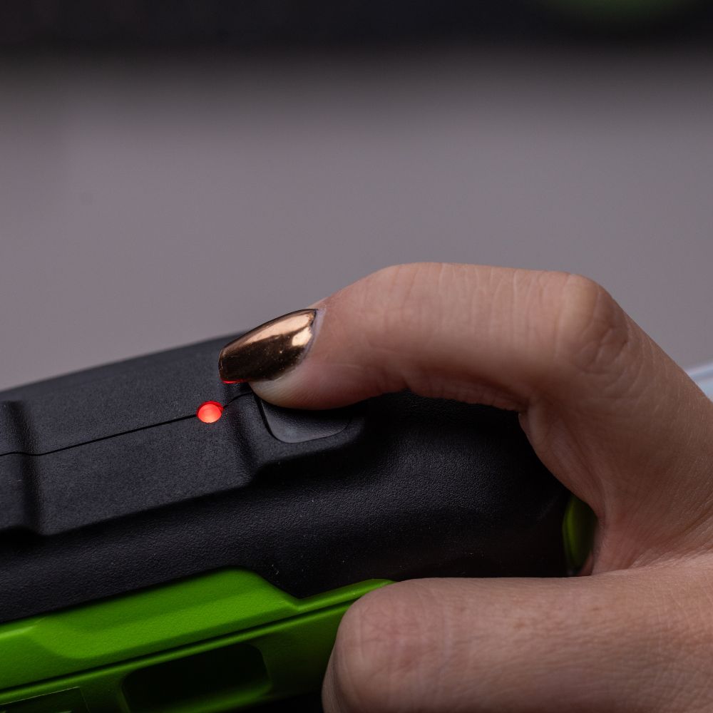 Пистолет клеевой аккумуляторный 24В Greenworks G24GLG (без АКБ и ЗУ) 3502207