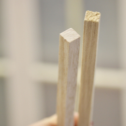 Дощечки палочки для моделирования Бальза 12*12* 300 мм, толщина 12мм (2 штуки)/ Бальса для моделирования