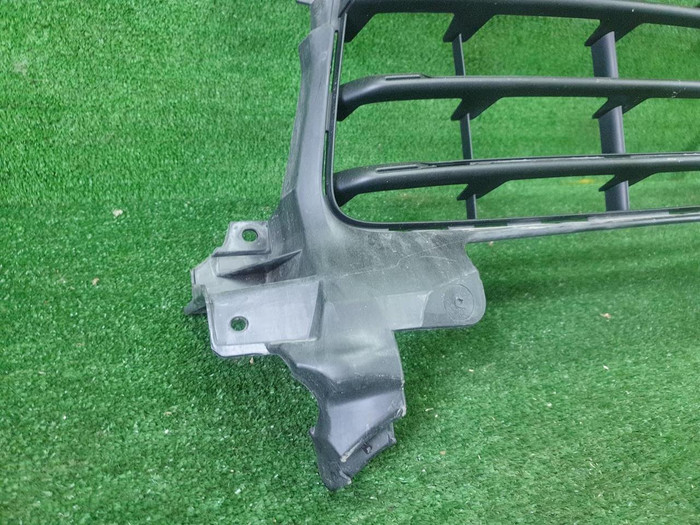 Решетка переднего бампера Porsche Cayenne 3 17-23