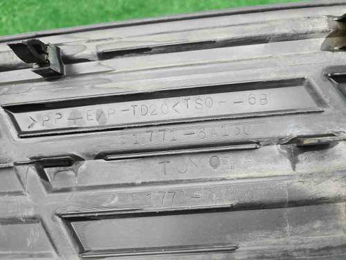 Накладка подножки правая Toyota LC Prado 150 09-24