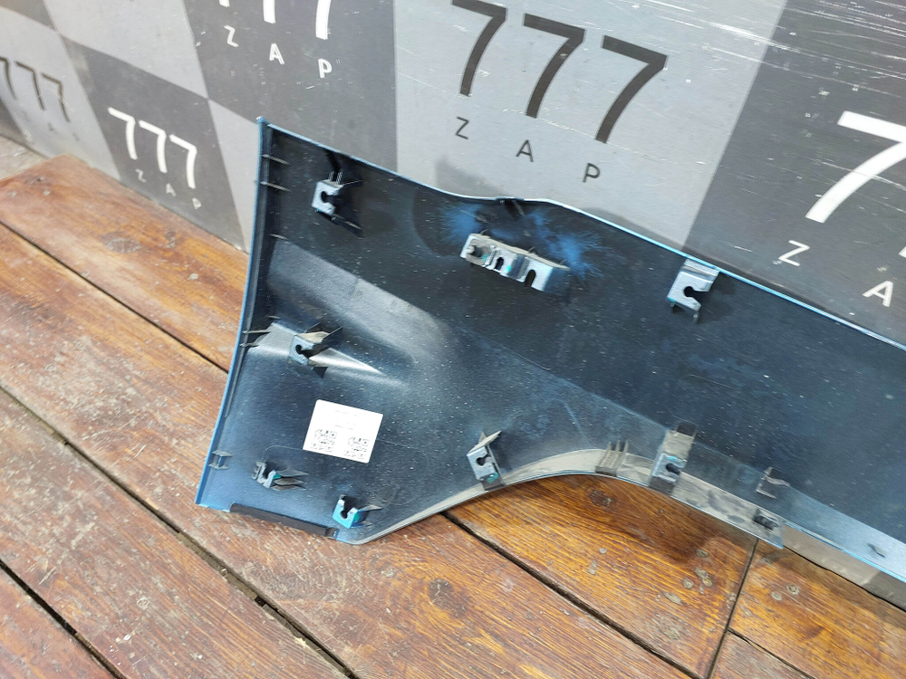 Накладка крышки багажника Geely Coolray 23-нв Б/У Оригинал 6073139700