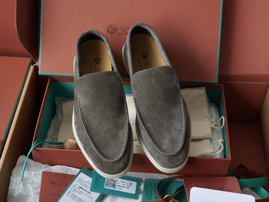 Классические замшевые мокасины