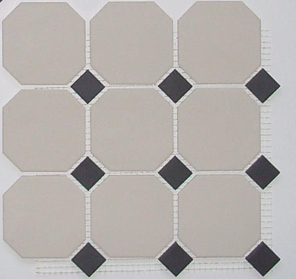 Вставка TR1/2D14/1Ch Black Half Dot Triangles