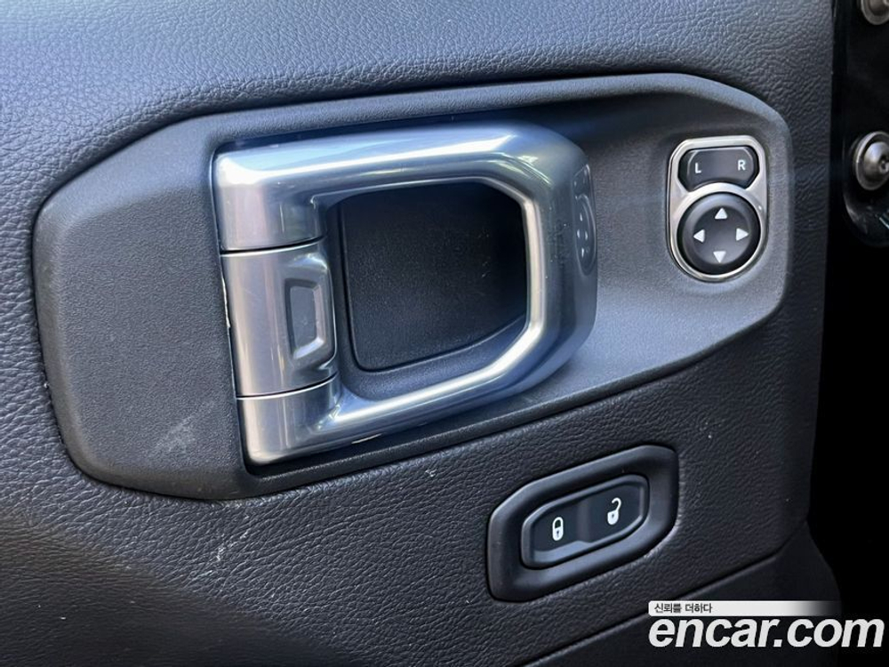 Jeep Wrangler (JL) 2.0 Overland Power Top 4 даери (03.2021)