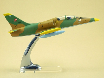 Модель самолета L-39 (М1:48, ВВС России, 91)
