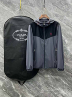 Ветровка Prada