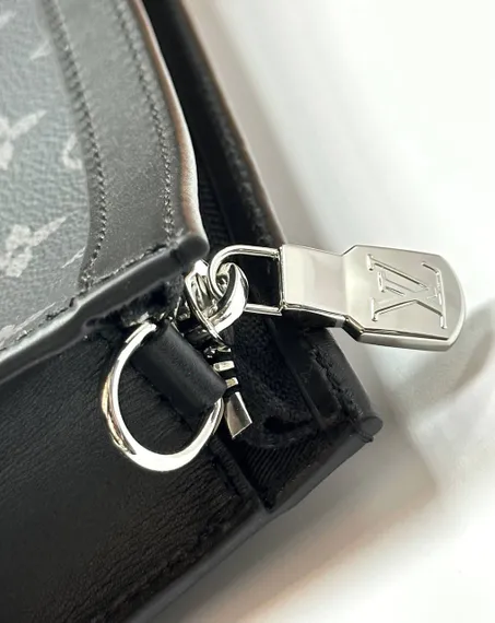 Бумажник Louis Vuitton Gaston Wearable, черно-серый
