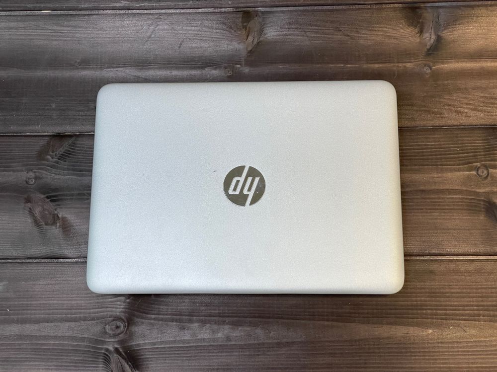12.5" Ноутбук HP EliteBook 820 G4 (1366x768, Intel Core i5-7300U, RAM 4ГБ, SSD 128ГБ, Intel HD Graphics 620, Win 10Pro)