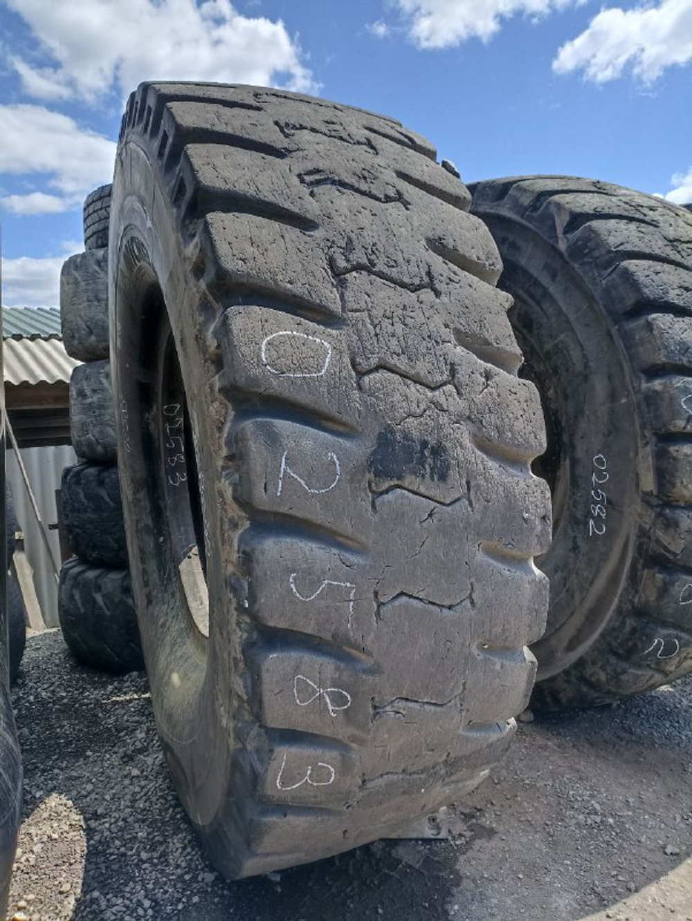 33.00R51 Michelin XDR2 шина б/у
