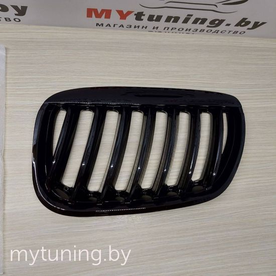 Решетка (ноздри) радиатора GLOSSY BLACK для BMW X5 E53 LCi
