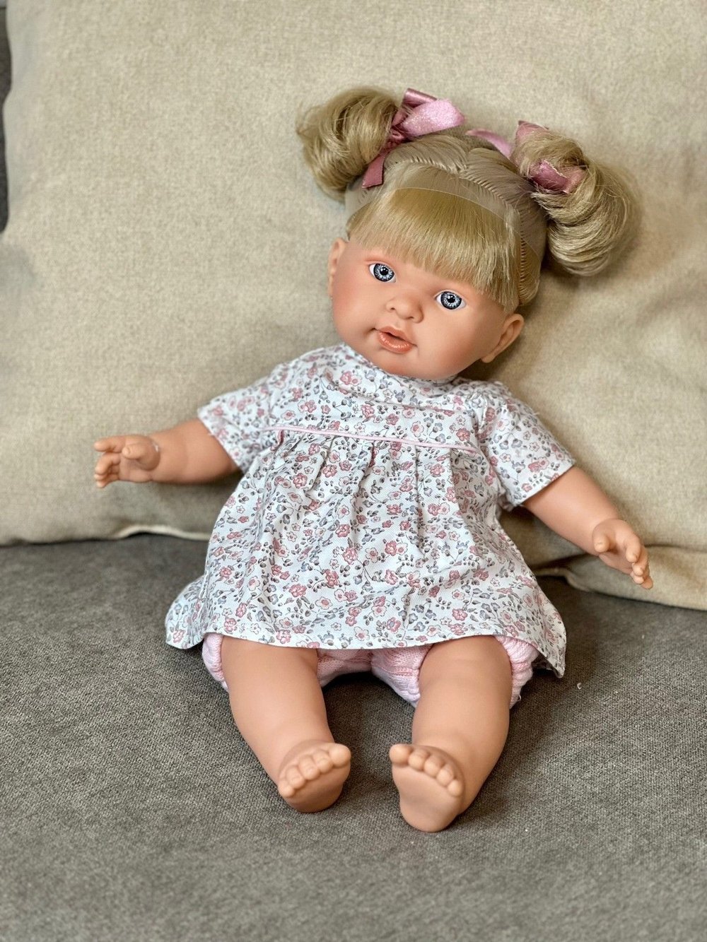 Кукла Llorens мягконабивная 42см Alexandra (42280)