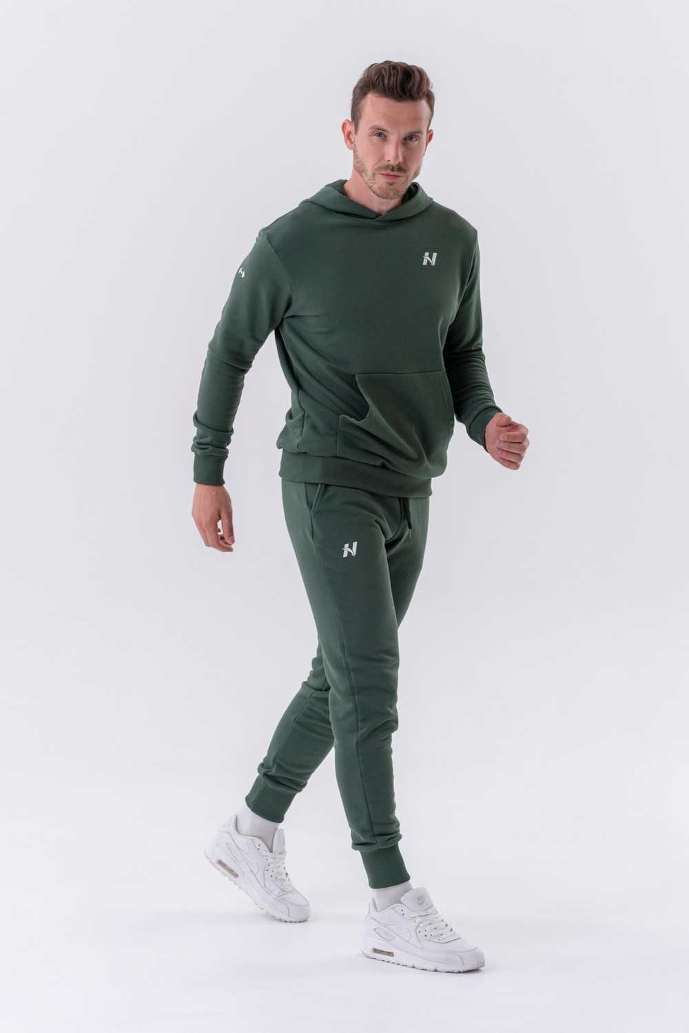 Мужская толстовка Nebbia Pull-over Hoodie with a Pouch Pocket 331 Green