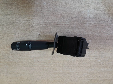 Переключатель подрулевой правый Dong Feng S30 Cross 7382001AA