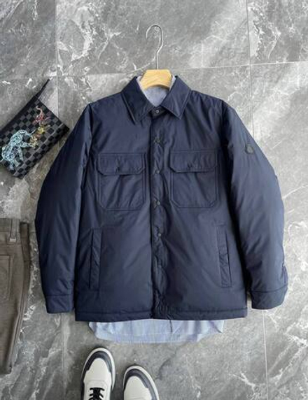 Пуховик Moncler