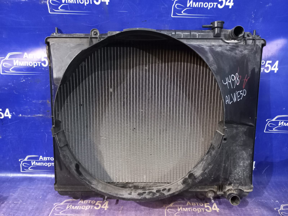 Радиатор двигателя NISSAN ELGRAND 1997-2002