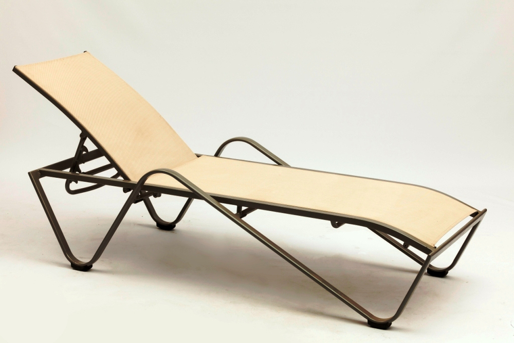 Шезлонг-лежак металлический Tagliamento Sunbed, бежевый