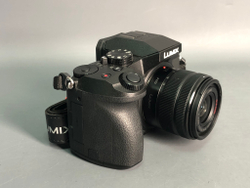 Panasonic Lumix DMC-G7 Kit 14-42mm