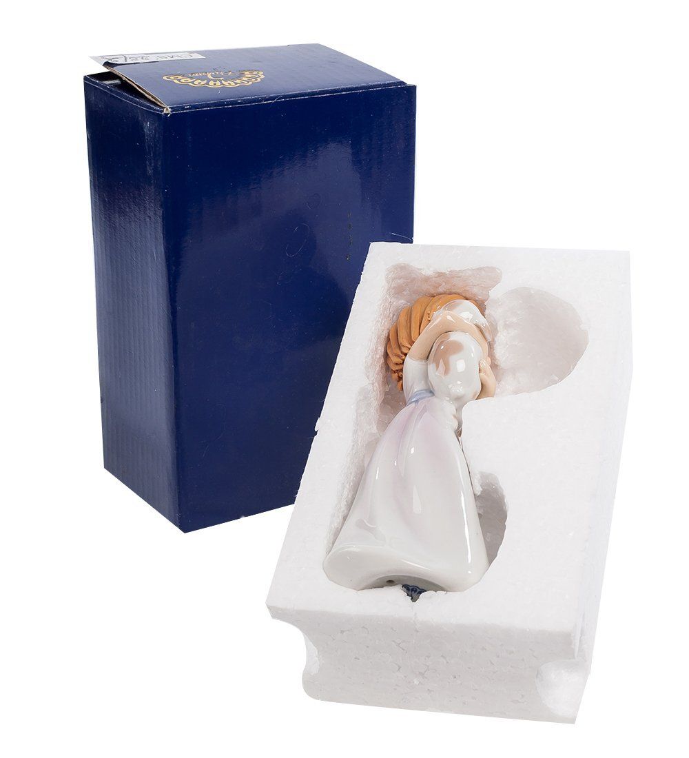 Pavone CMS-28/ 2 Фигурка «Девочка с собачкой»