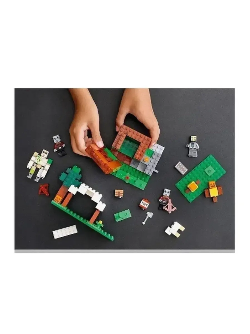 Конструктор Майнкрафт Аванпост разбойников 303 детали 1009