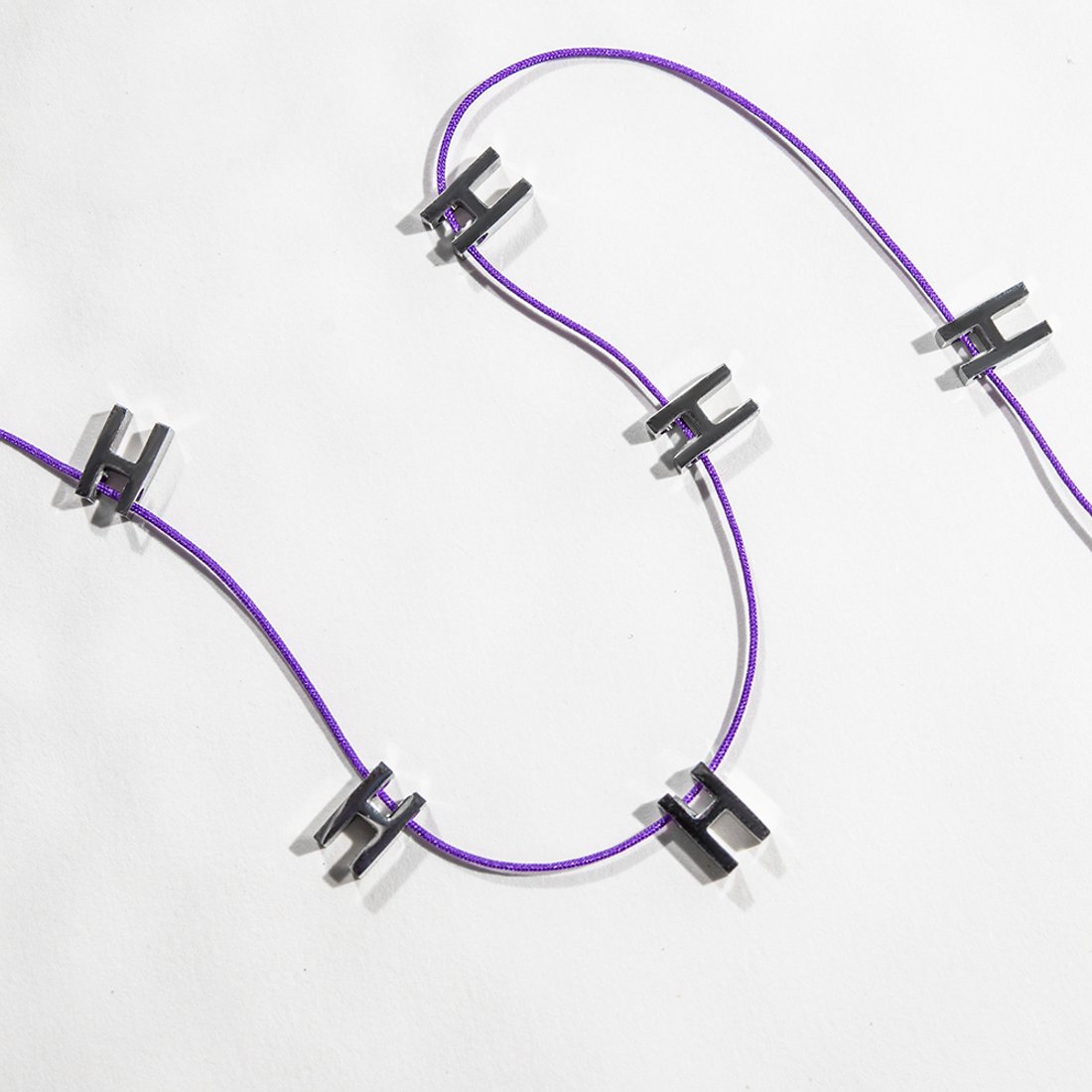 Подвеска в форме буквы "H", 8мм, сталь