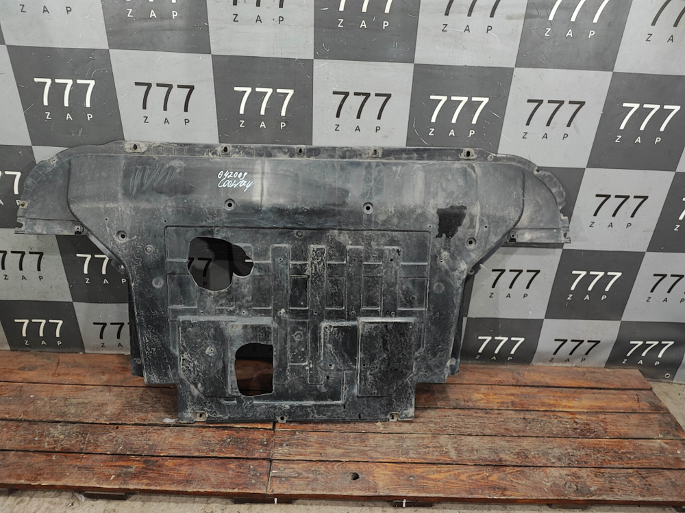 Защита двигателя Geely Coolray 19-нв Б/У Оригинал 5030028300