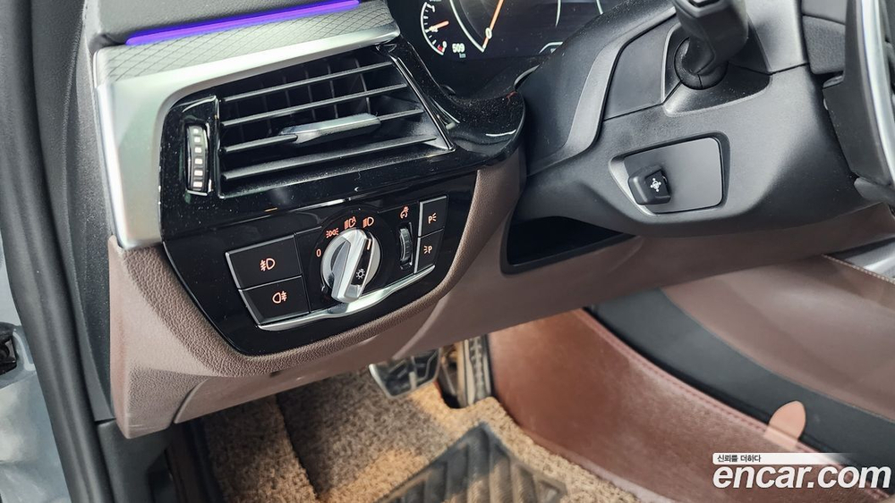 BMW 5 Series (G30) 520d M Sports Plus (09.2019)