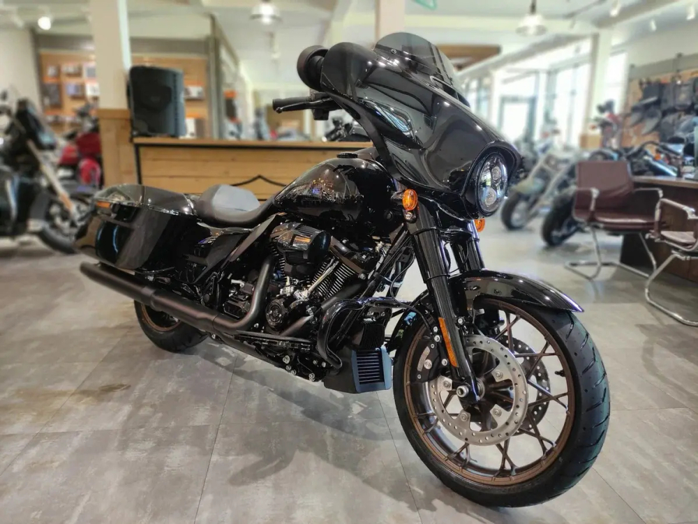 Harley-Davidson STREET GLIDE ST Black