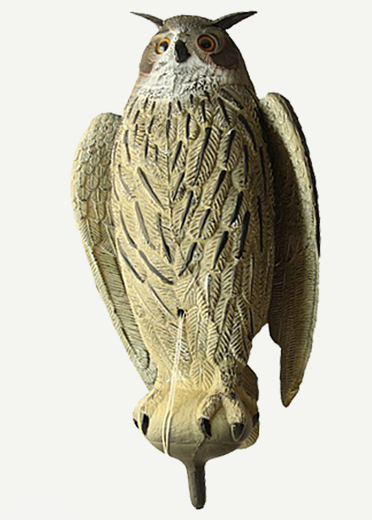 Чучело филина с крыльями (серый)