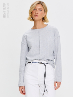 Легкий трикотажный лонгслив со швами наружу