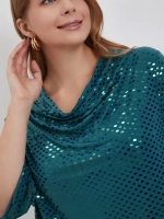 Блузка нарядная с пайетками