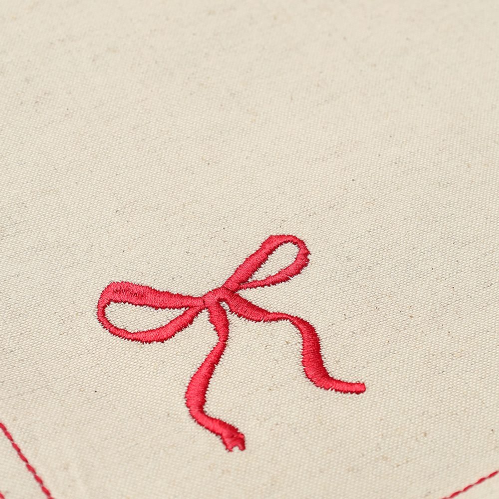 Дорожка на стол Fancy Bows бежевого цвета из коллекции Essential, 45x150 см