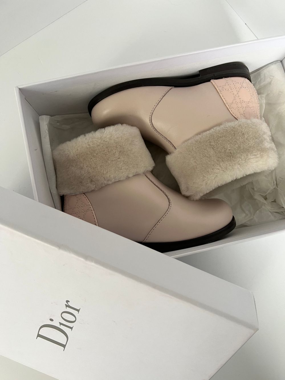 Новые зимние ботинки Dior, 23