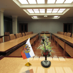 Флаг России настольный 14х21 см с гербом РФ BRAUBERG/STAFF 5501 (12 штук в упаковке)
