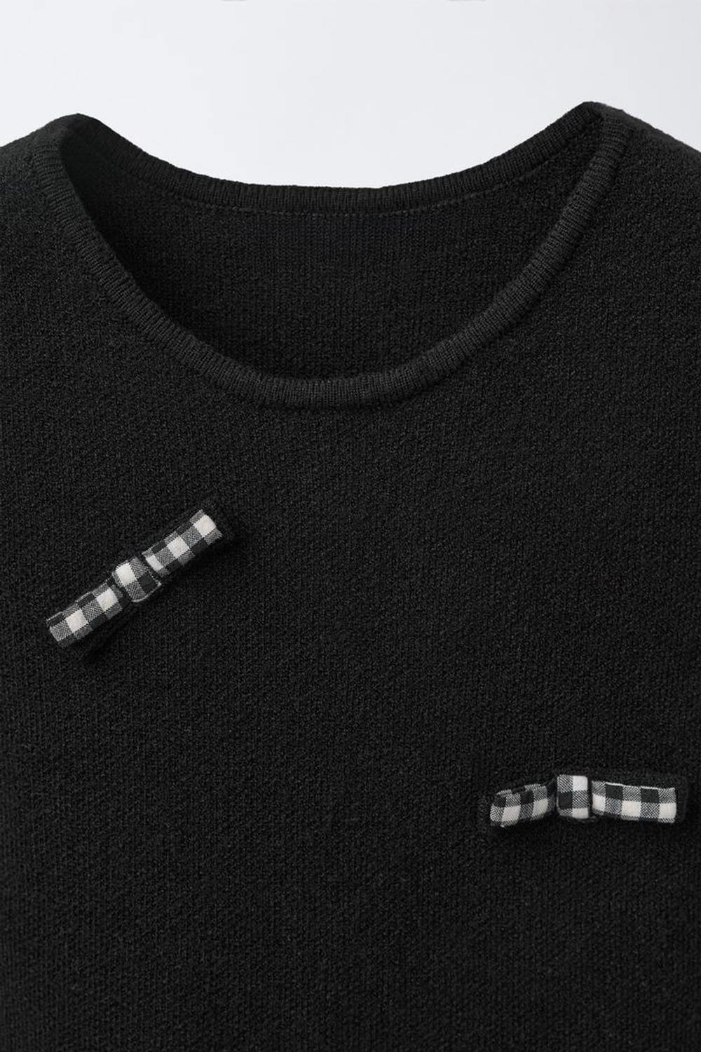 ZARA ТРИКОТАЖНОЕ ПЛАТЬЕ С БАНТАМИ В КЛЕТКУ ВИШИ, ЧЕРНЫЙ