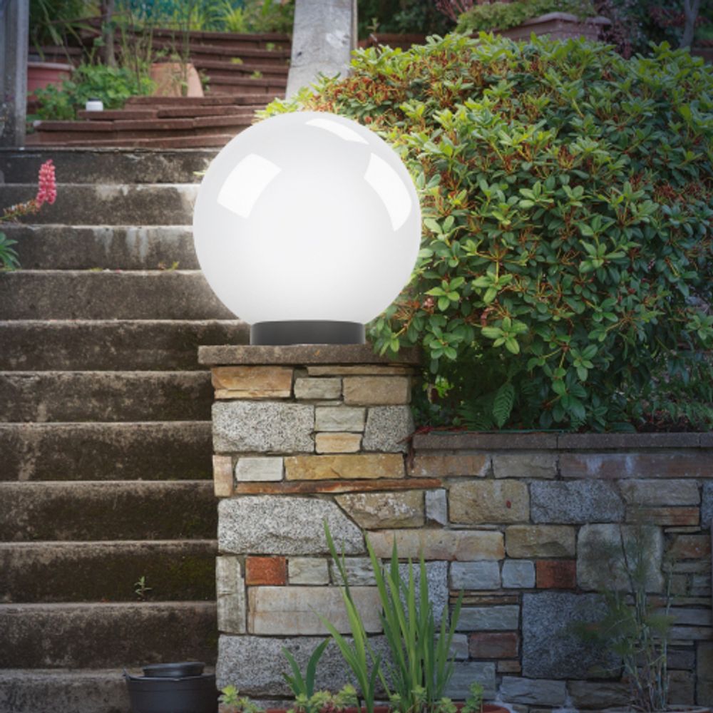 Садово-парковый светильник ЭРА НТУ 01-60-201 шар опаловый на опору / кронштейн IP44 Е27 max60Вт d200mm