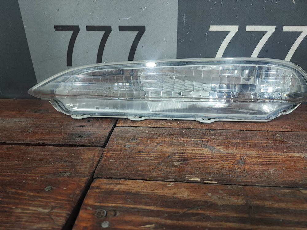 Указатель поворота в бампер левый Honda Pilot 3 (YF6) 15-18 Б/У Оригинал 33350TG7A11